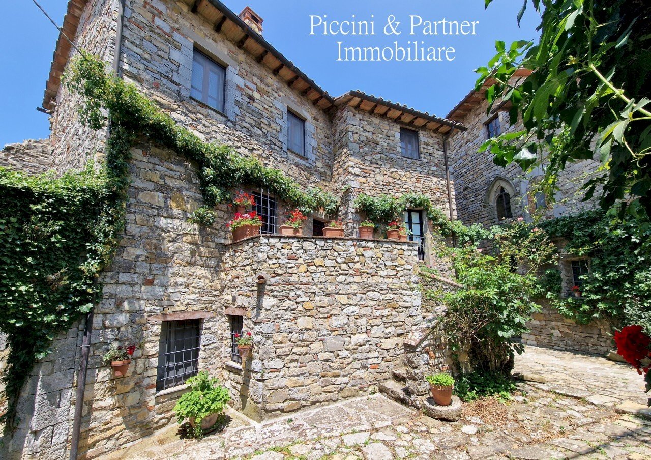 01.jpg - Appartamento Frazione Greppolischieto 26A, Piegaro - foto 1