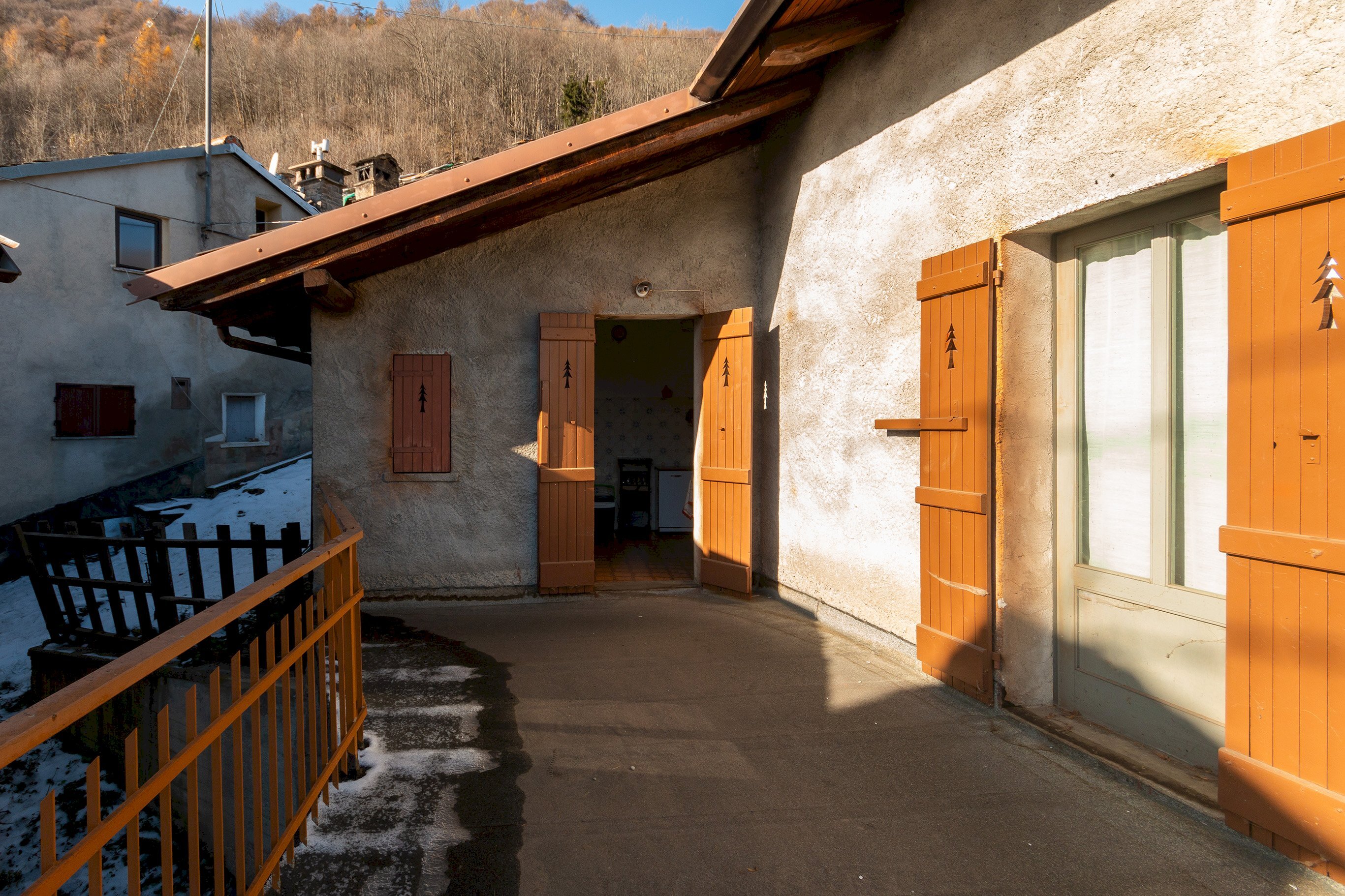 Baita Borgata Saretto, Snc, San Damiano Macra - photo 1