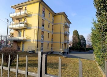 palazzina - Quadrilocale via Carnia, Varese - foto 1