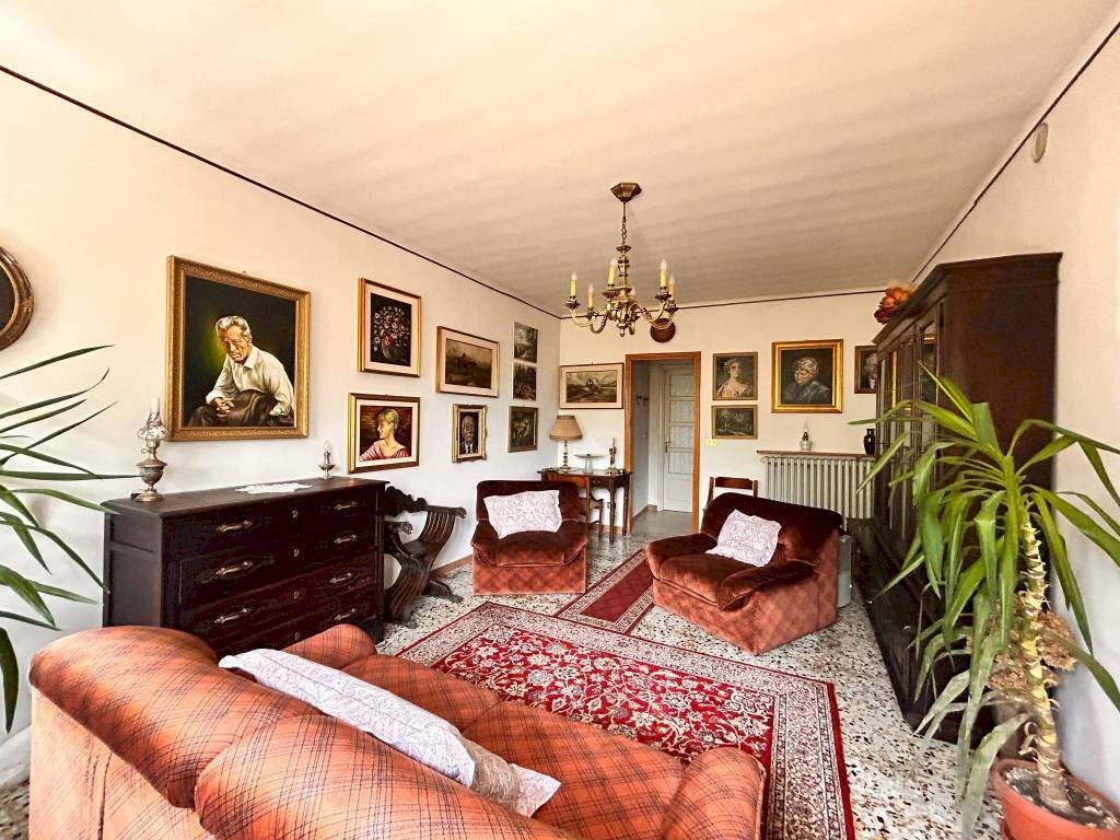 Salone - Rustico strada Formenti, 5, Carrù - foto 2