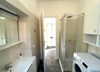 Bagno - Two-room apartment via Montello, 38, Varese - photo 10