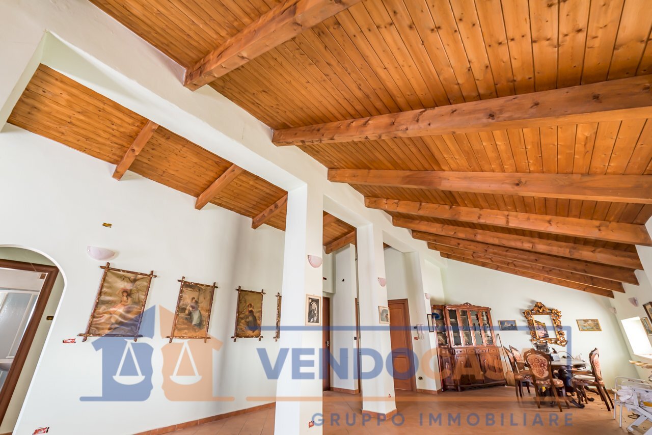 Four-room apartment Polonghera - photo 3