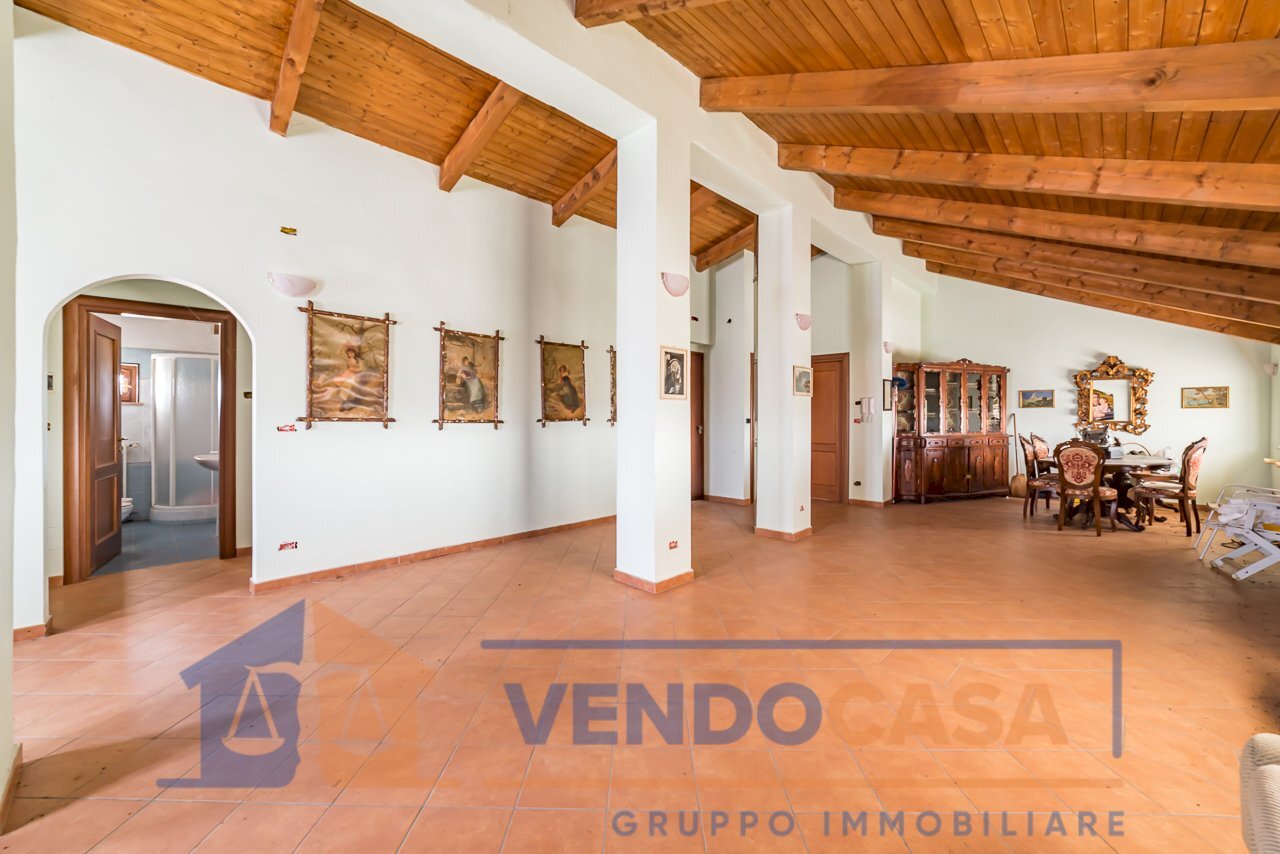Four-room apartment Polonghera - photo 1