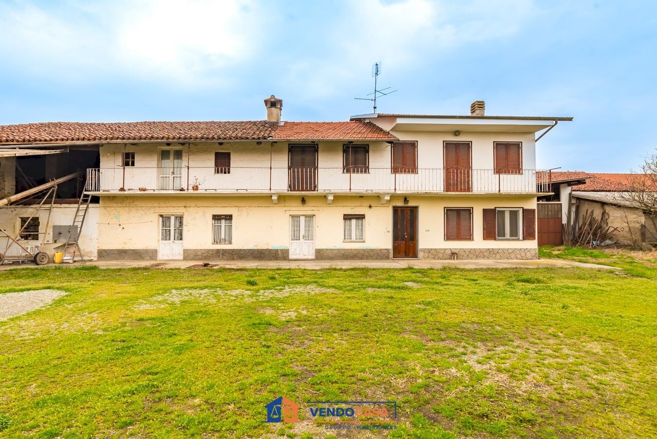 Rustic Villafranca Piemonte - photo 1
