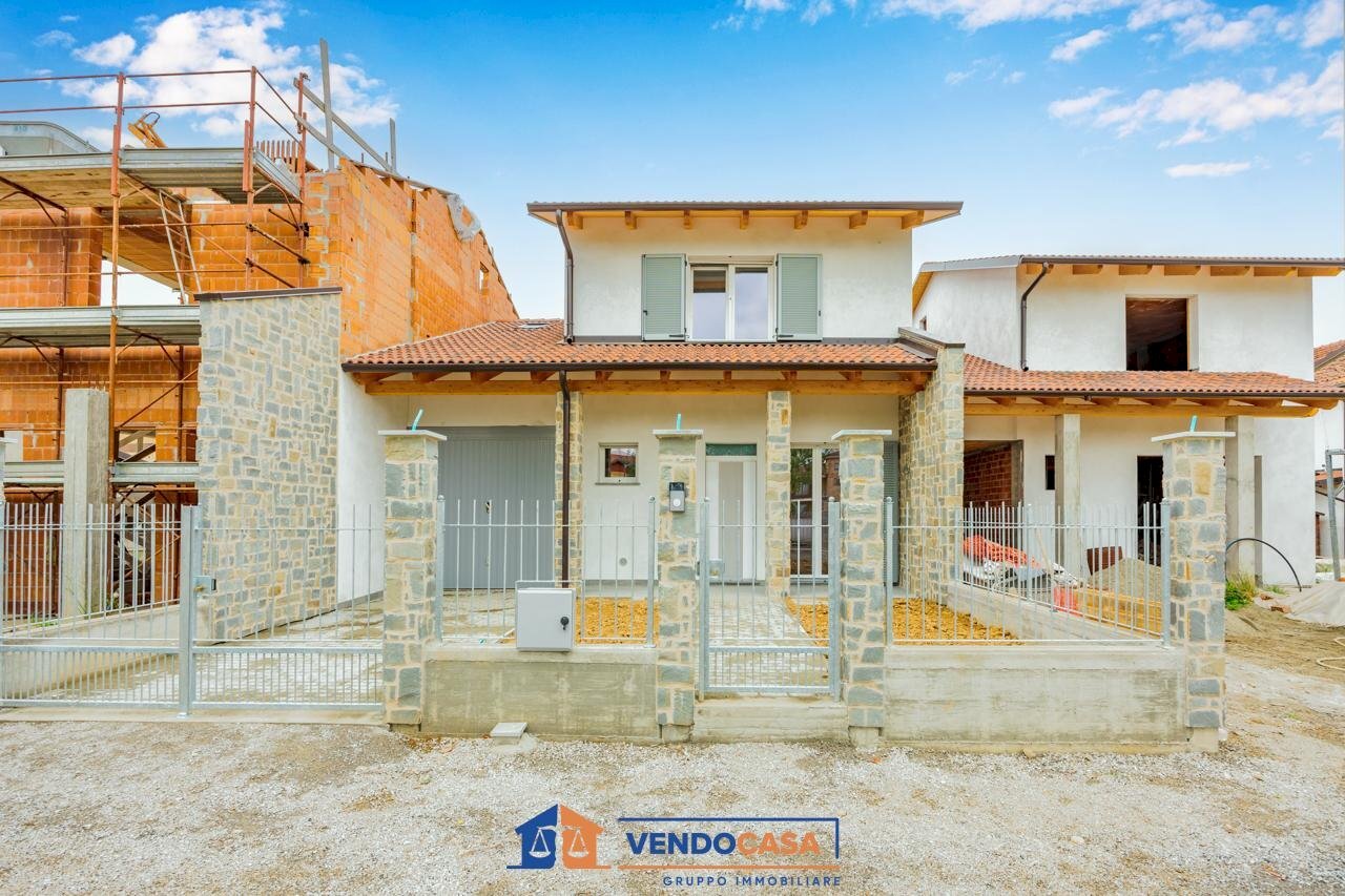 Independent house Cherasco - photo 1