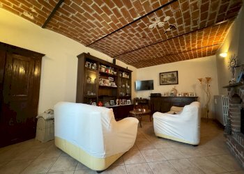 Rustico Castelnuovo Belbo - foto 11