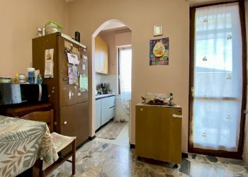 Three-room apartment Alba - photo 8