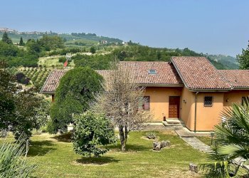 Independent house Rodello - photo 1