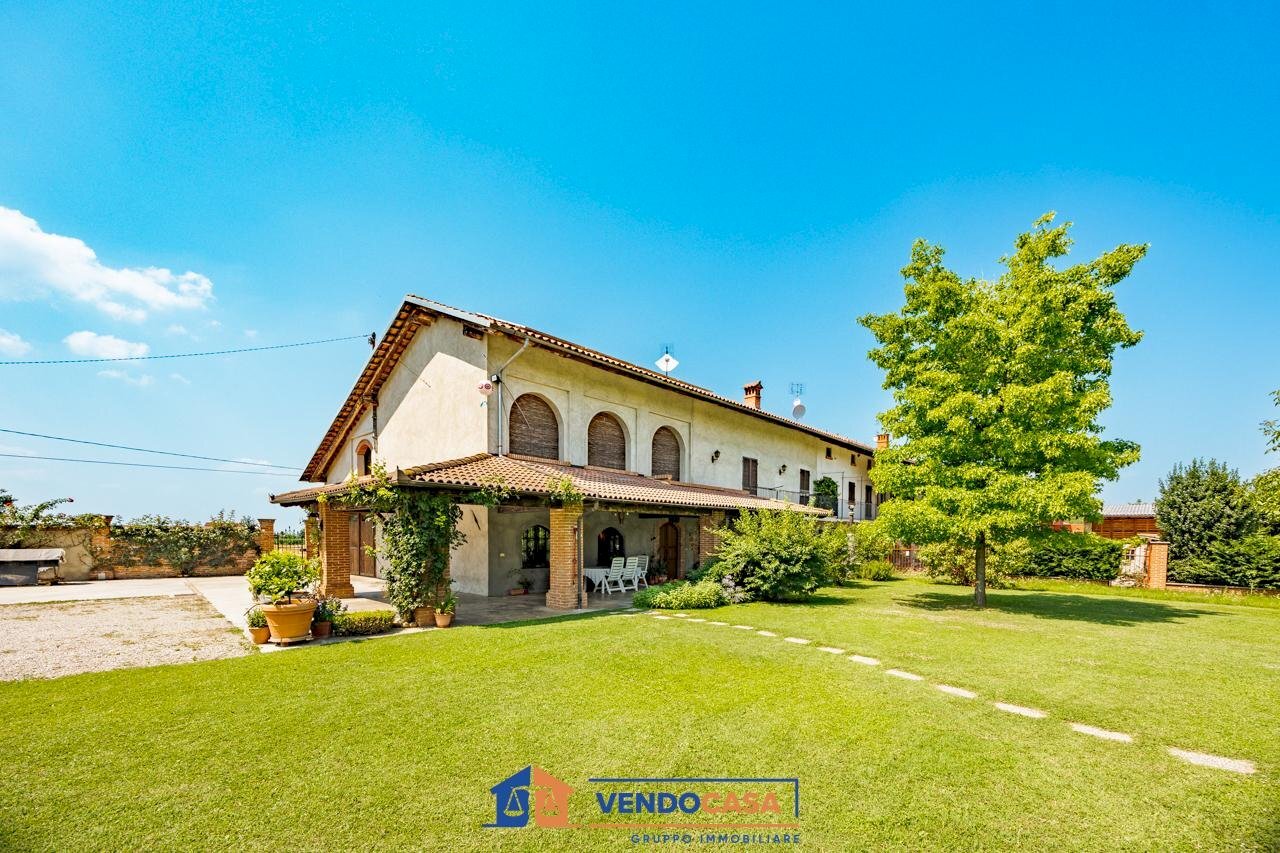 Independent house Bene Vagienna - photo 1