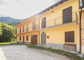Casa semi indipendente Frazione Levata, snc, Monterosso Grana - foto 1