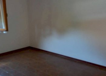 Stanza non arredata - Villa via Palmiro Togliatti, Concordia sulla Secchia - photo 28