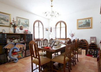 vendesi villetta indipendente con giardino capanno - Casale Via di Tiglio, Capannori - photo 11