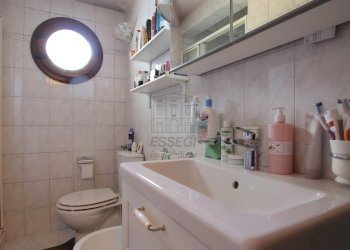 vendesi villetta indipendente con giardino capanno - Casale Via di Tiglio, Capannori - photo 20