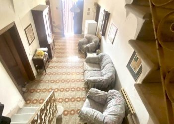 1269334-eyofv36e.jpg - Villa a Schiera Via Pometo 10, Carrara - foto 2