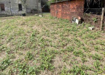 1269334-o2m48bkt.jpg - Villa a Schiera Via Pometo 10, Carrara - foto 6