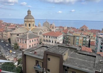 IMG_4967.JPG - Appartamento Via Caviglia 69, Finale Ligure - foto 1