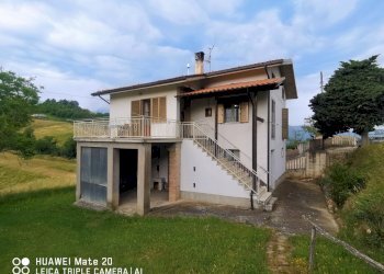 IMG_20240602_101023~2.jpg - Casa indipendente C.da Pilone snc, Penna Sant'Andrea - foto 1