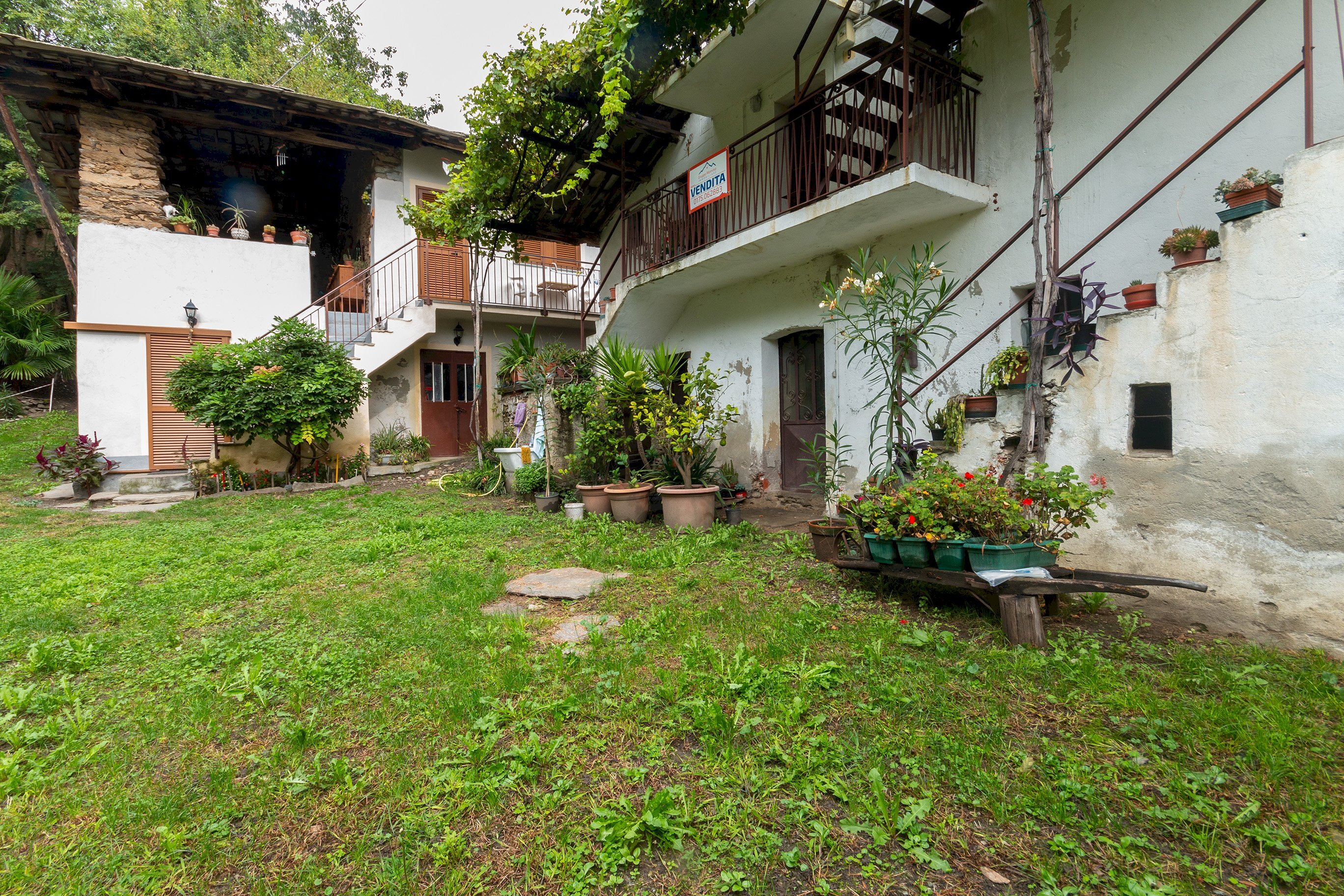 Portion of a house Borgata Foresti , 9, Brondello - photo 2