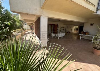 IMG_8231.JPG - Villa Mazara del Vallo - foto 1