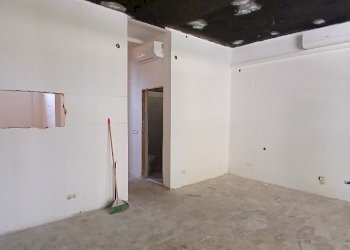 Shop Reggio nell'Emilia - photo 11