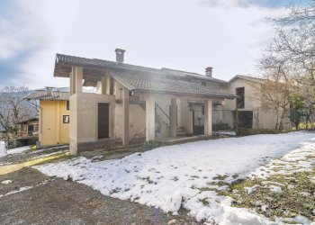 Portion of a house Borgata Foresti , Brondello - photo 2