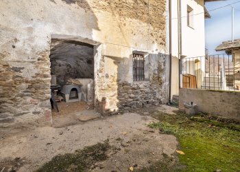 Portion of a house Borgata Foresti , Brondello - photo 16