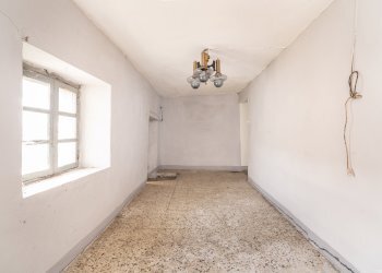 Portion of a house Borgata Foresti , Brondello - photo 7