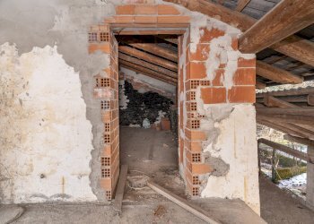 Portion of a house Borgata Foresti , Brondello - photo 9