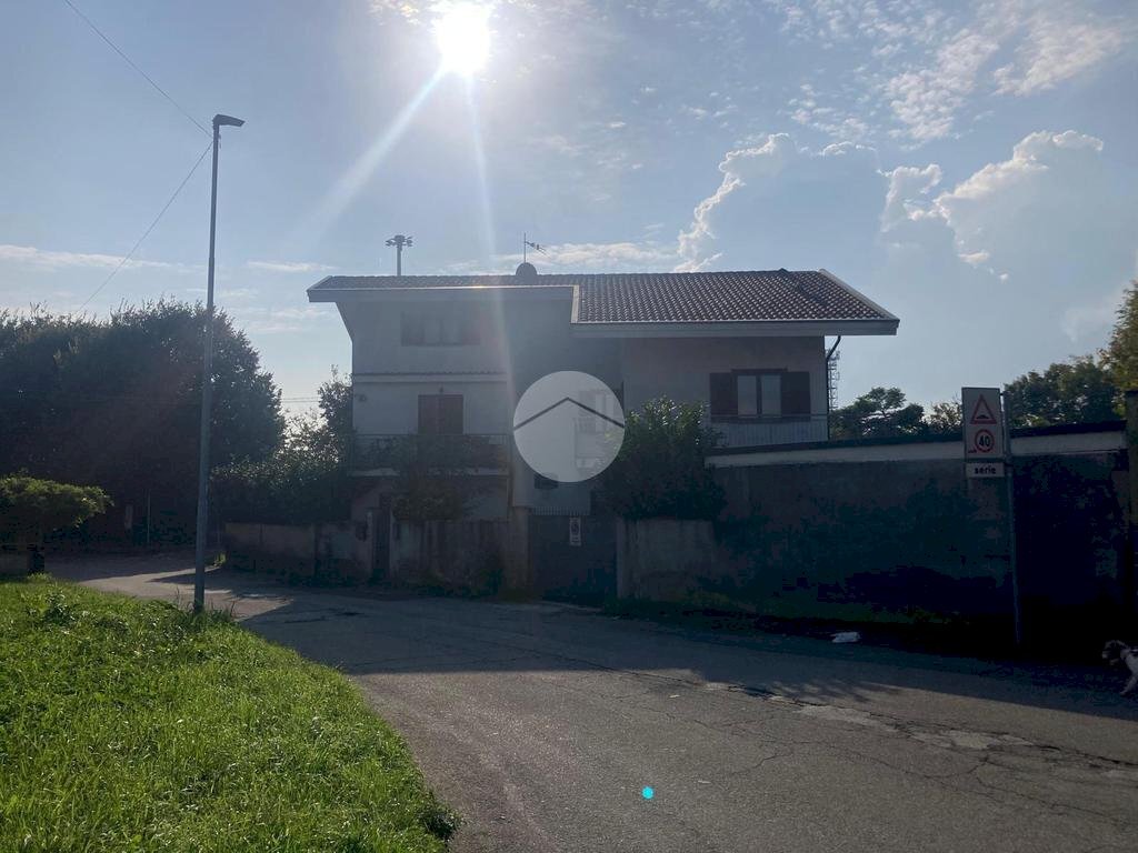 Four-room apartment Via Po, Settimo Torinese - photo 2
