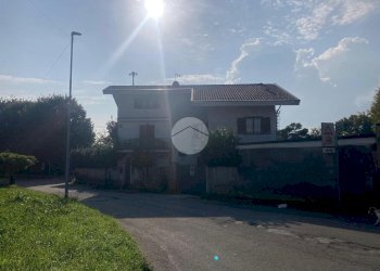 Four-room apartment Via Po, Settimo Torinese - photo 2