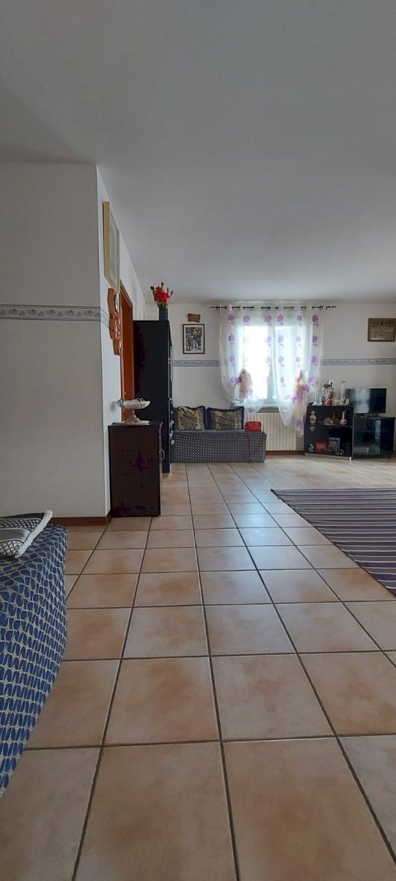 3d00db84-a3ca-4bac-833a-4e218ff1fd61.JPG - Appartamento Strada della Cisa 15, Fornovo di Taro - foto 3