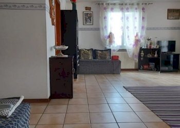 3d00db84-a3ca-4bac-833a-4e218ff1fd61.JPG - Appartamento Strada della Cisa 15, Fornovo di Taro - foto 3