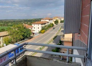 4f6c431c-9a83-4742-ae88-e70bd70cdc41.JPG - Appartamento Strada della Cisa 15, Fornovo di Taro - foto 5