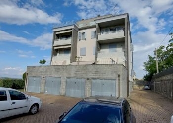 7a1cdb40-4ede-4f36-9a52-b52f2a7c3748.JPG - Appartamento Strada della Cisa 15, Fornovo di Taro - foto 21