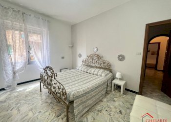 4.2 camera 2.jpg - Appartamento VIA GIACOMO PUCCINI 17A, Genova - foto 12