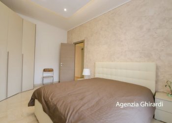 3.2 camera matrimoniale.jpg - Appartamento Via Briscata 28, Genova - foto 22