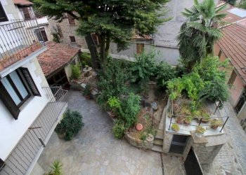 Independent house Castino - photo 34