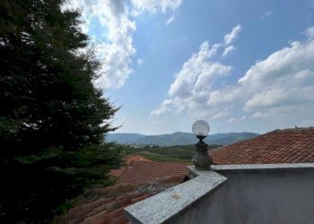 Independent house Castino - photo 39