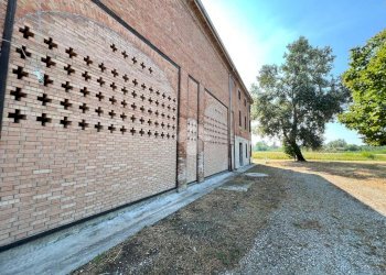 Independent house Via per Concordia, Mirandola - photo 4
