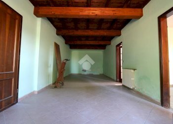 Independent house Via per Concordia, Mirandola - photo 5