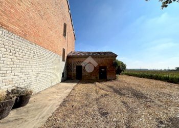 Independent house Via per Concordia, Mirandola - photo 33