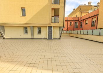 Quadrilocale Via Luigi Cibrario, Genova (zona Sestri Ponente) - foto 3