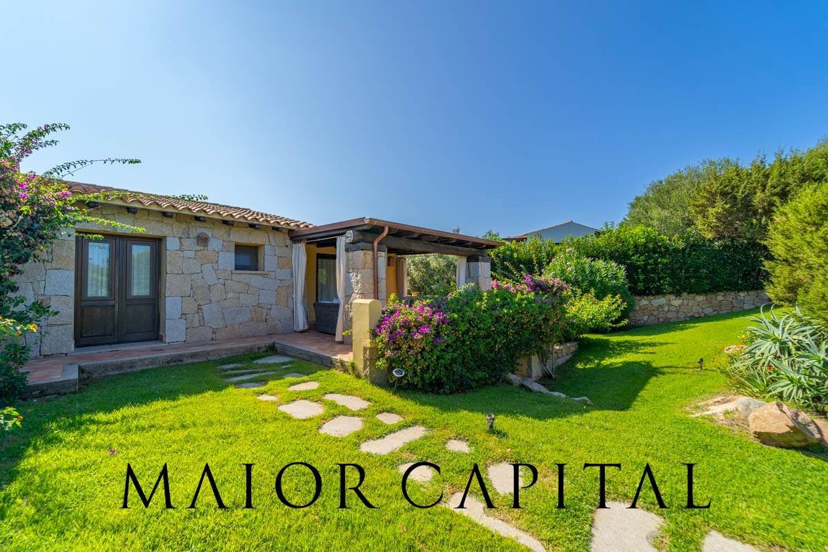 Casa indipendente via Punta Molara, San Teodoro - foto 1