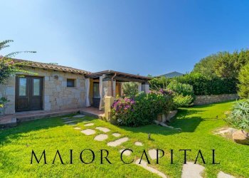 Independent house via Punta Molara, San Teodoro - photo 1