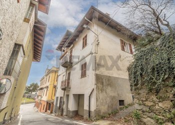 Casa indipendente Frazione Chiesa, 10 
 Valle San Nicolao, Valle San Nicolao - foto 52
