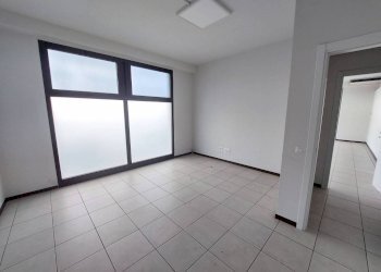 Stanza non arredata - Negozio via Enrico Mannelli Detto Primo, Signa - foto 6