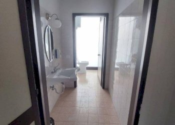 Interno non residenziale - Negozio via Enrico Mannelli Detto Primo, Signa - foto 17