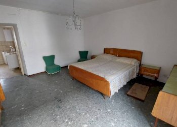 Camera da letto - Appartamento via Monte Marzo, 37, Valchiusa - foto 12