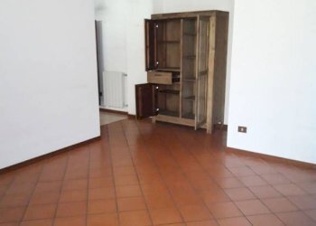 Stanza non arredata - Trilocale vicolo Ortaggio, Golasecca - foto 4