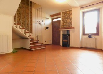 Soggiorno - Three-room apartment vicolo Ortaggio, Golasecca - photo 5